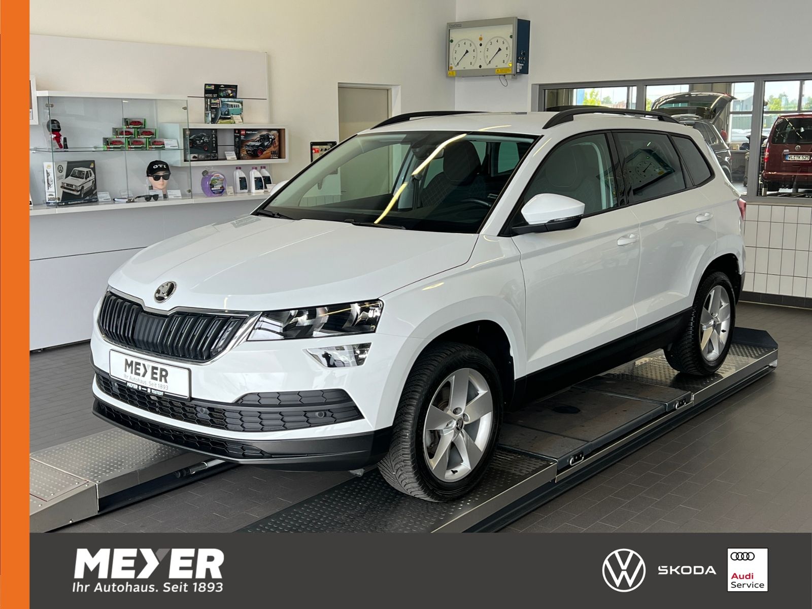 Fahrzeugabbildung SKODA Karoq Ambition 1.5 TSI *AHK, SmartLink, Kamera,