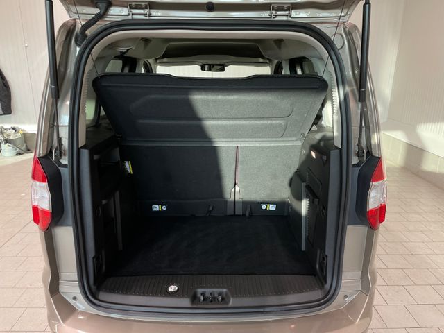 Tourneo Courier Titanium 1.5 TDCi RFK PDC TEMPOM