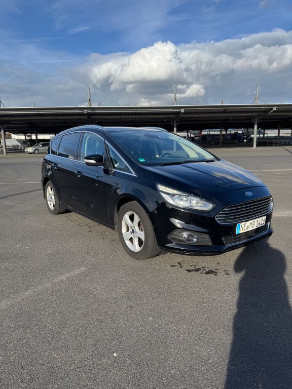 Image of Ford S-Max