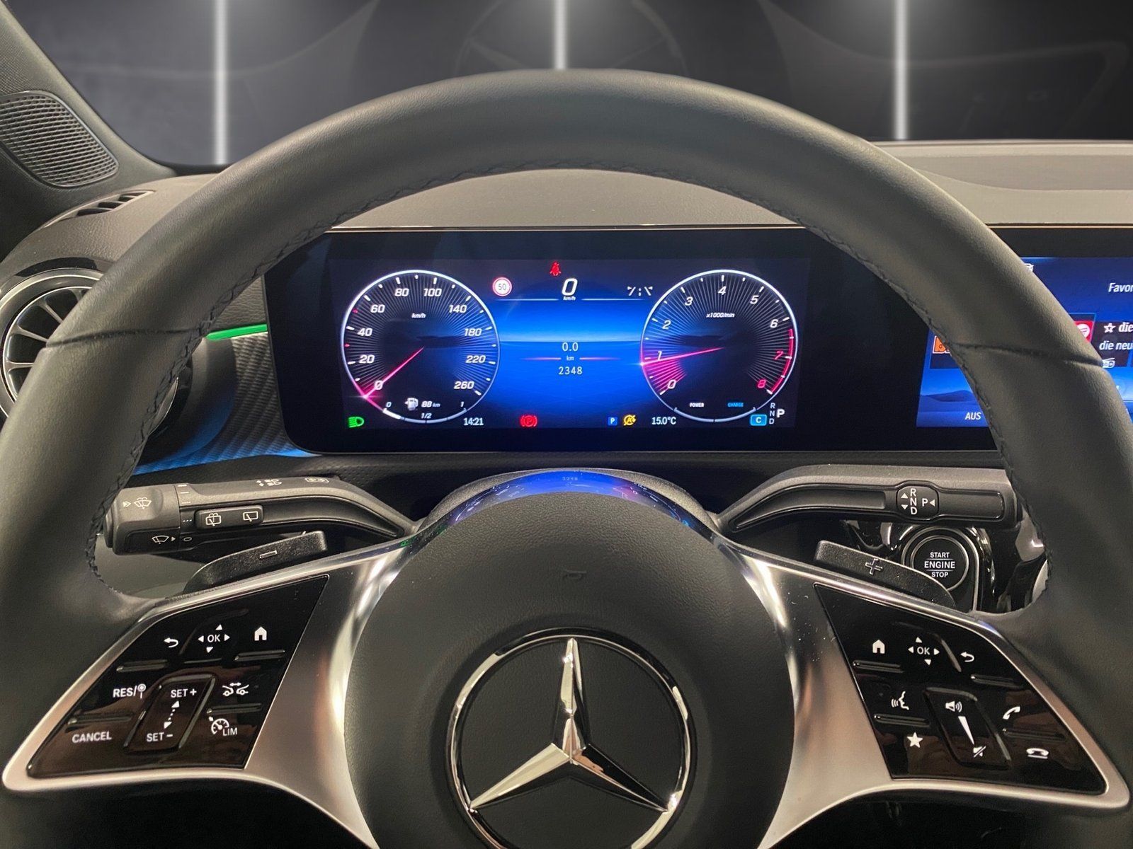 Fahrzeugabbildung Mercedes-Benz A 180 Progressive*Night*360*Totwinkel*Multibeam*