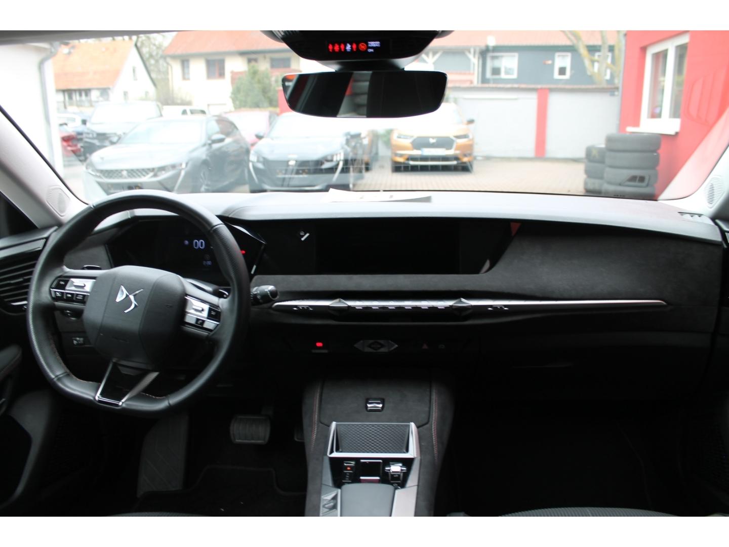 DS Automobiles DS4 Perf Line PT130 EAT8 Kamera Shz DAB LED Appl