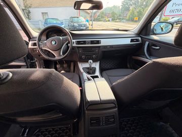 BMW 318 - 12