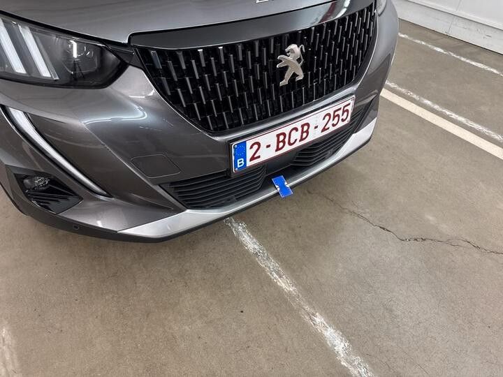 Fahrzeugabbildung Peugeot 2008 GT 1.2PURETECH NAVI KAMERA PDC ACC 1.HAND