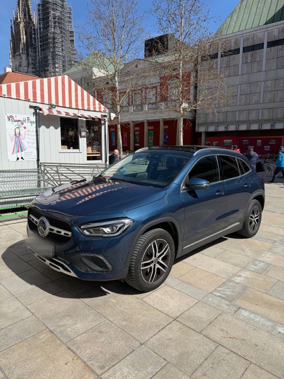 Image of Mercedes-Benz GLA 200