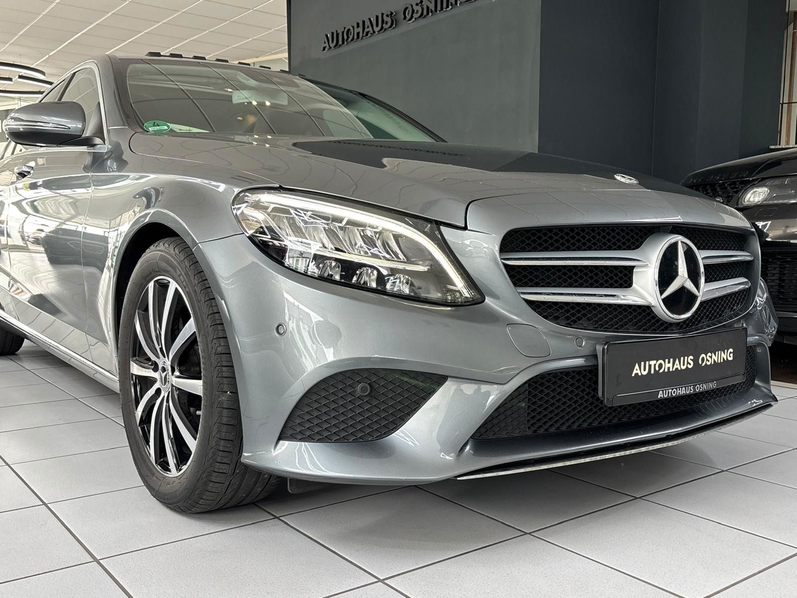 Mercedes-Benz C 220D AMBIENTE NAVI CARPLAY KAM SCHIEBEDACH foto 9
