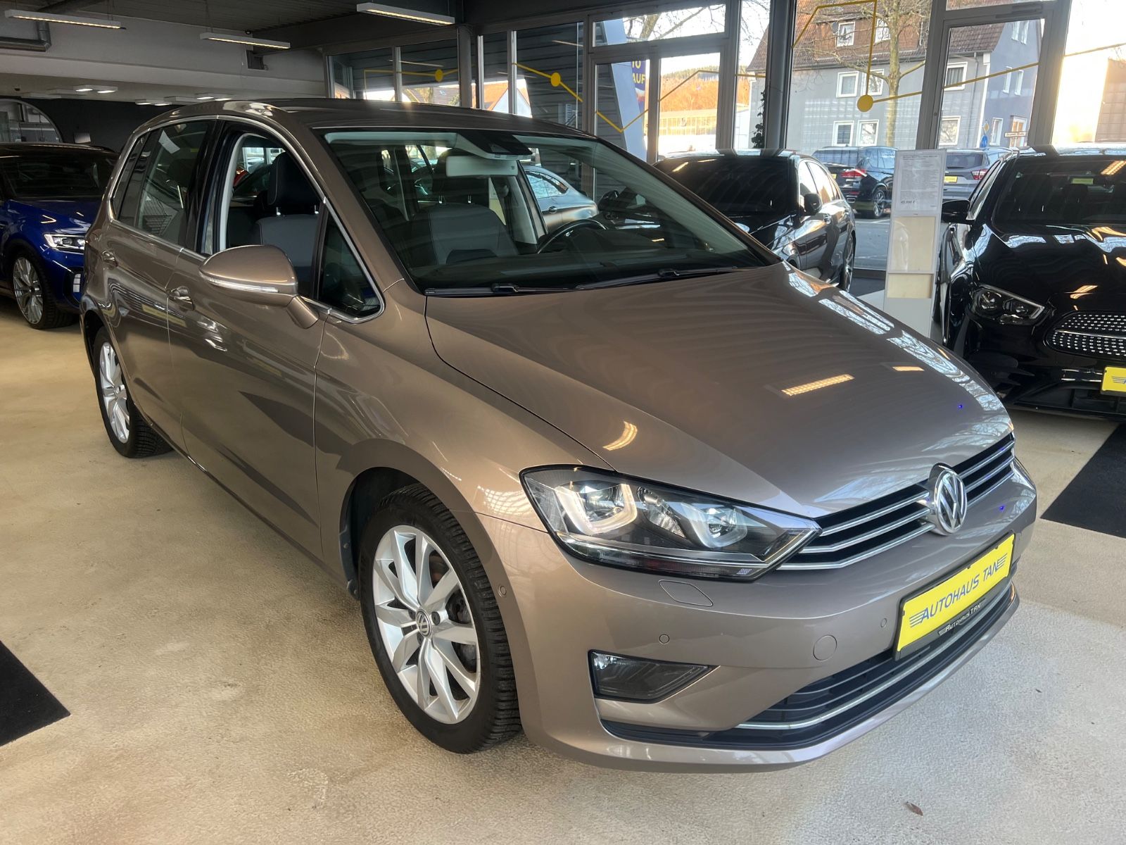 Fahrzeugabbildung Volkswagen Golf Sportsvan 1.4 TSI DSG Highline