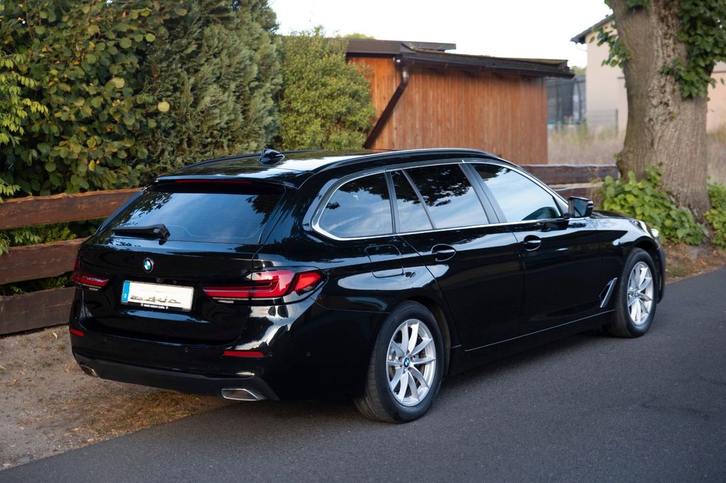 Image of BMW 520