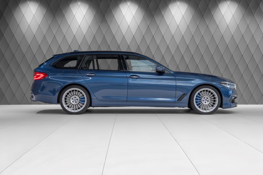 B5 4.4 Bi-Turbo Touring BLUE/BLACK - Bild 3