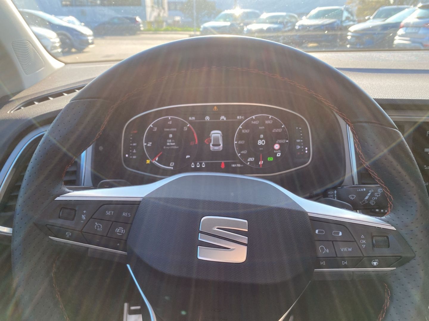 Fahrzeugabbildung SEAT Ateca FR 4Drive 2.0 TDI EU6d AD AHK-klappbar Nav