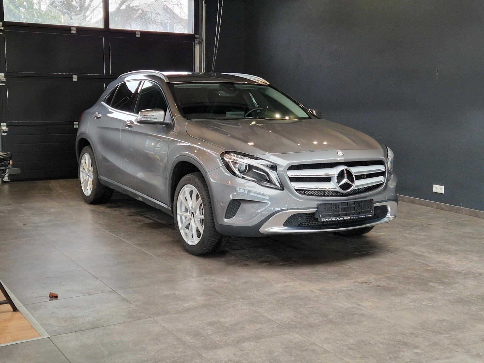 Mercedes-Benz GLA 200 Urban*Bi-Xenon*Navi*Teilleder*Temp*Klima