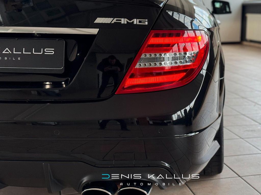 Mercedes-Benz C 63 AMG