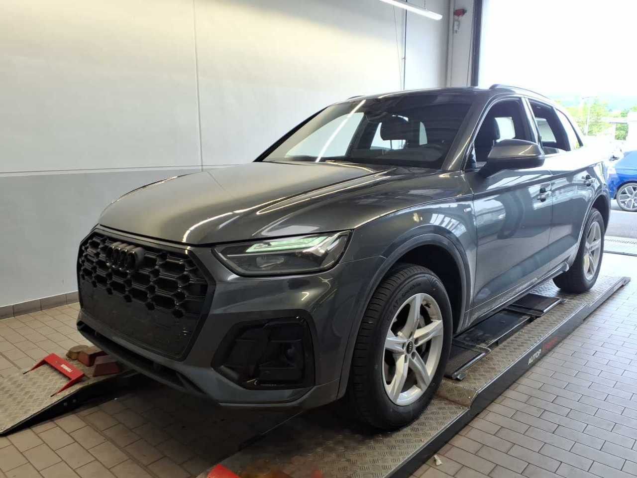 Audi Q5 55 TFSI e S line quattro S-tronic +AHK+OPTIK+ imagem 2