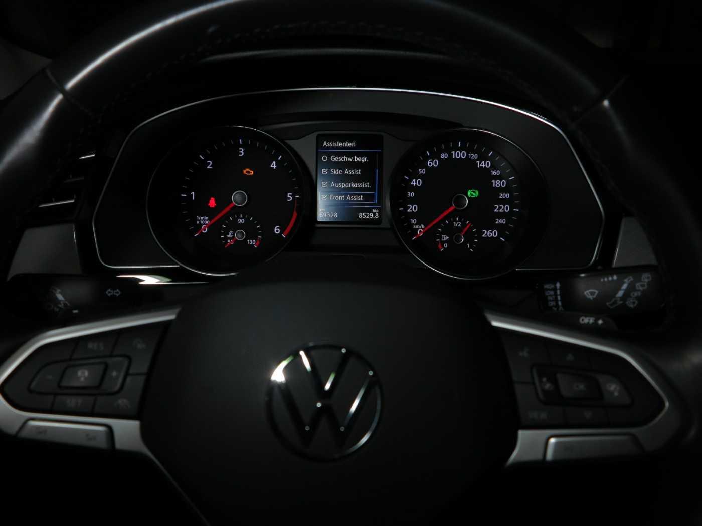 Volkswagen Passat Variant 2.0 TDI SCR DSG7 Business Navi