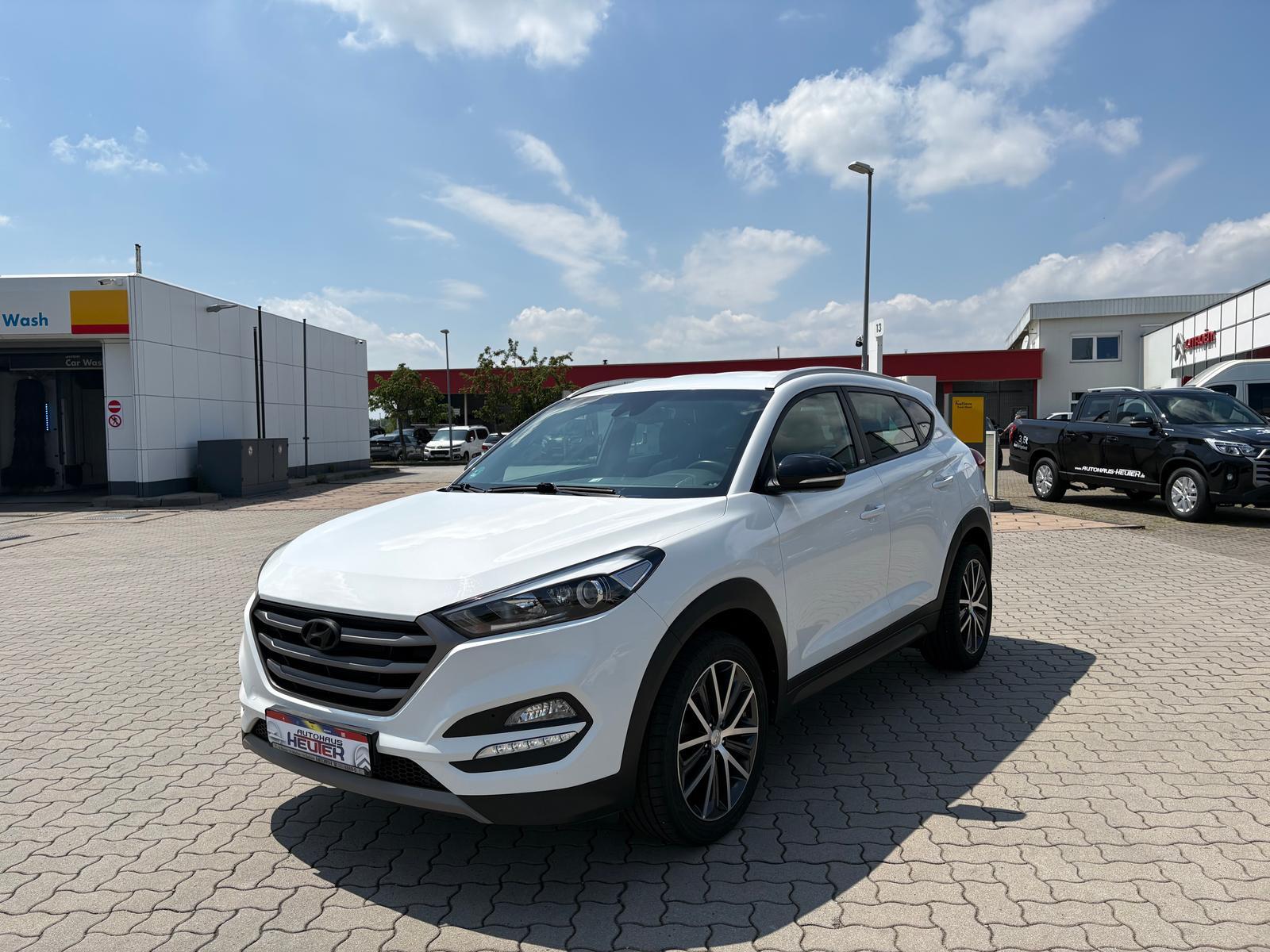 Hyundai TUCSON blue Passion 2WD 1.6 KAT