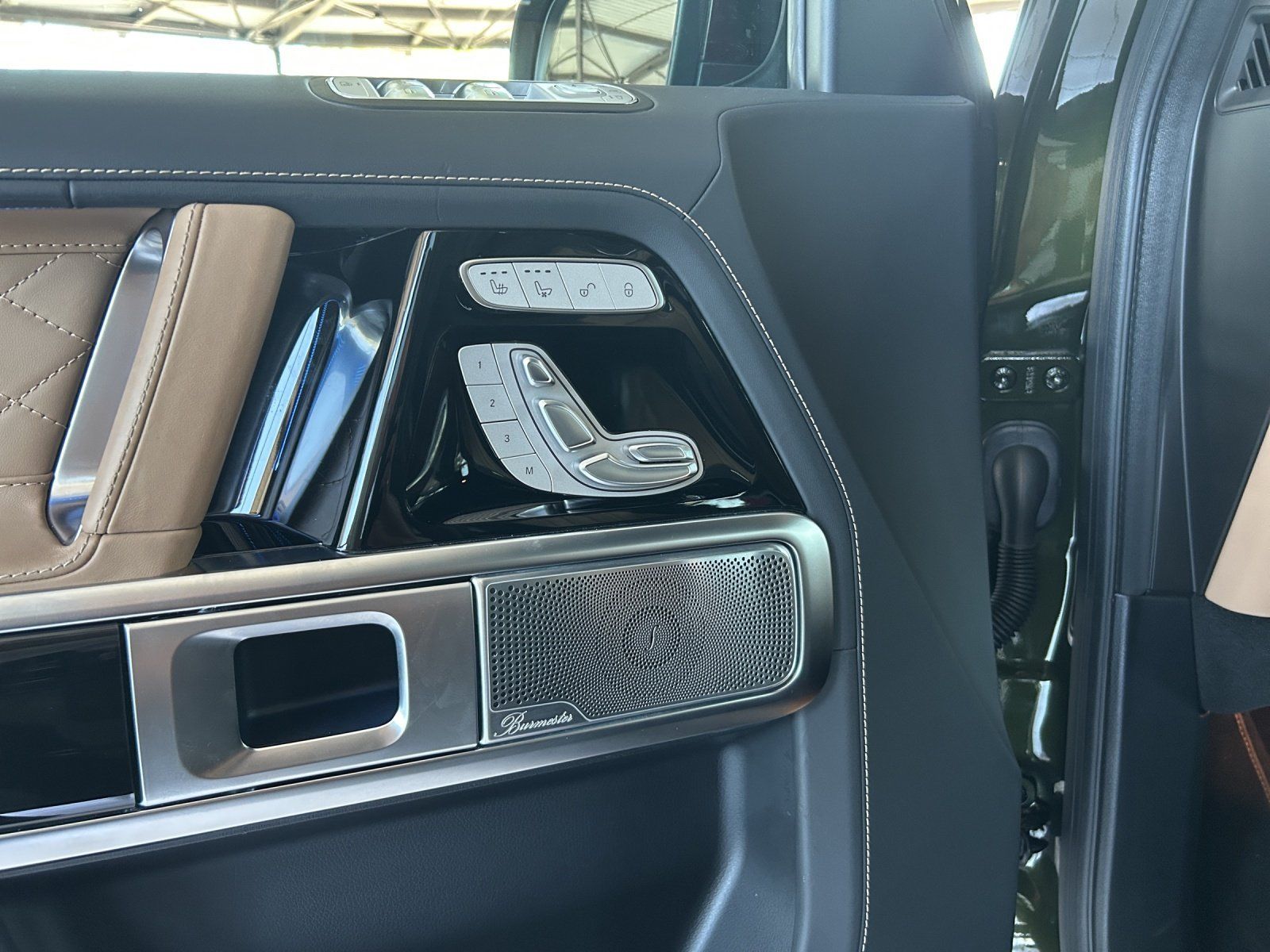Fahrzeugabbildung Mercedes-Benz G 63 AMG Superior AHK Standhz Perf.Pkt KeyGo GSD