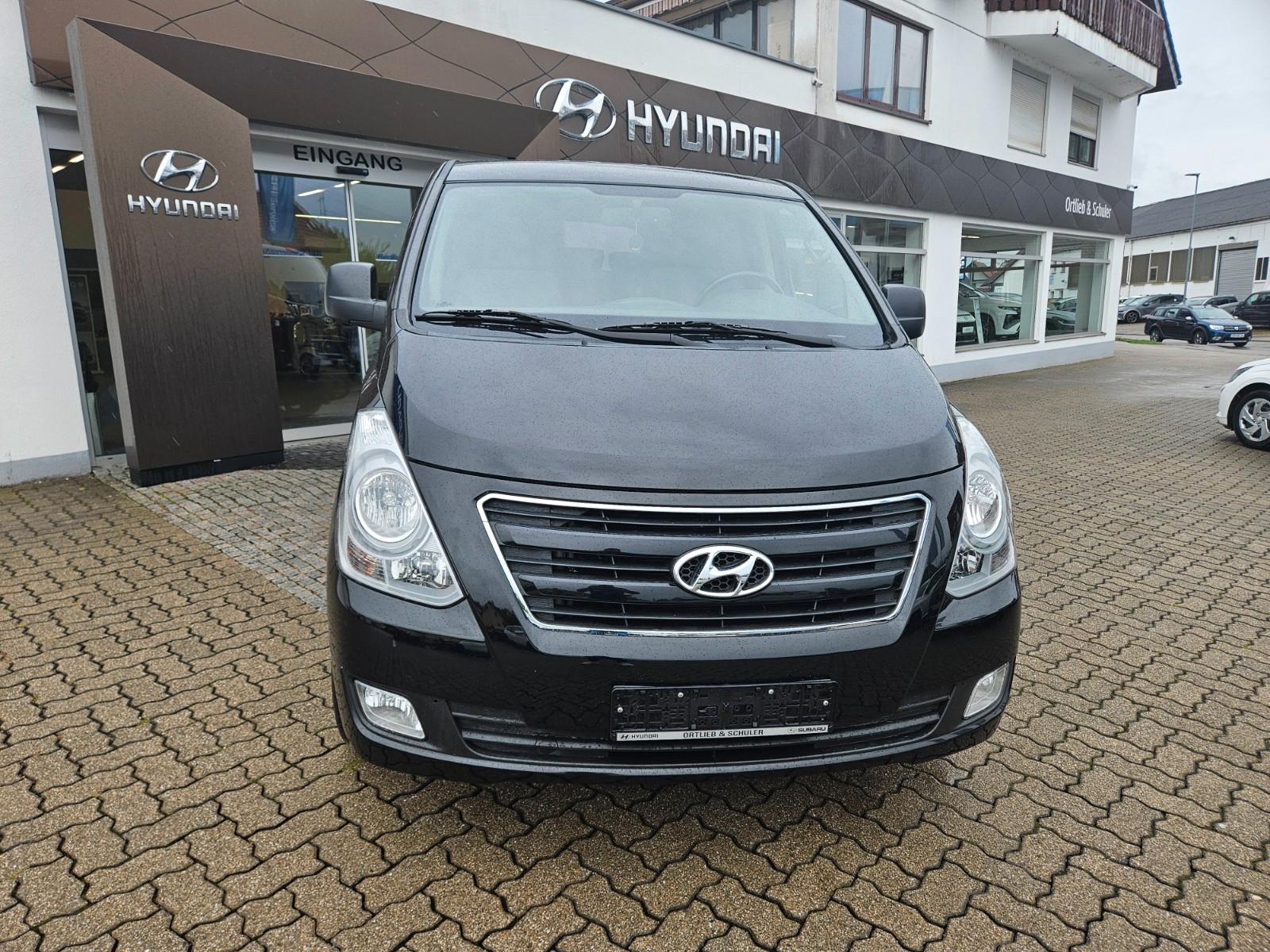 Hyundai H-1 2.5 CRDi AT Travel Family+ inkl. AHK