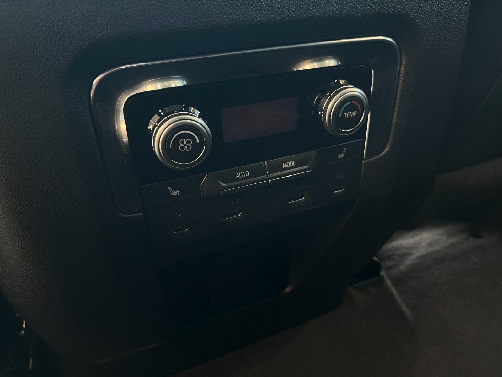 Fahrzeugabbildung GMC Yukon Denali 6.2 V8*Luftfed.*360°*Head-Up