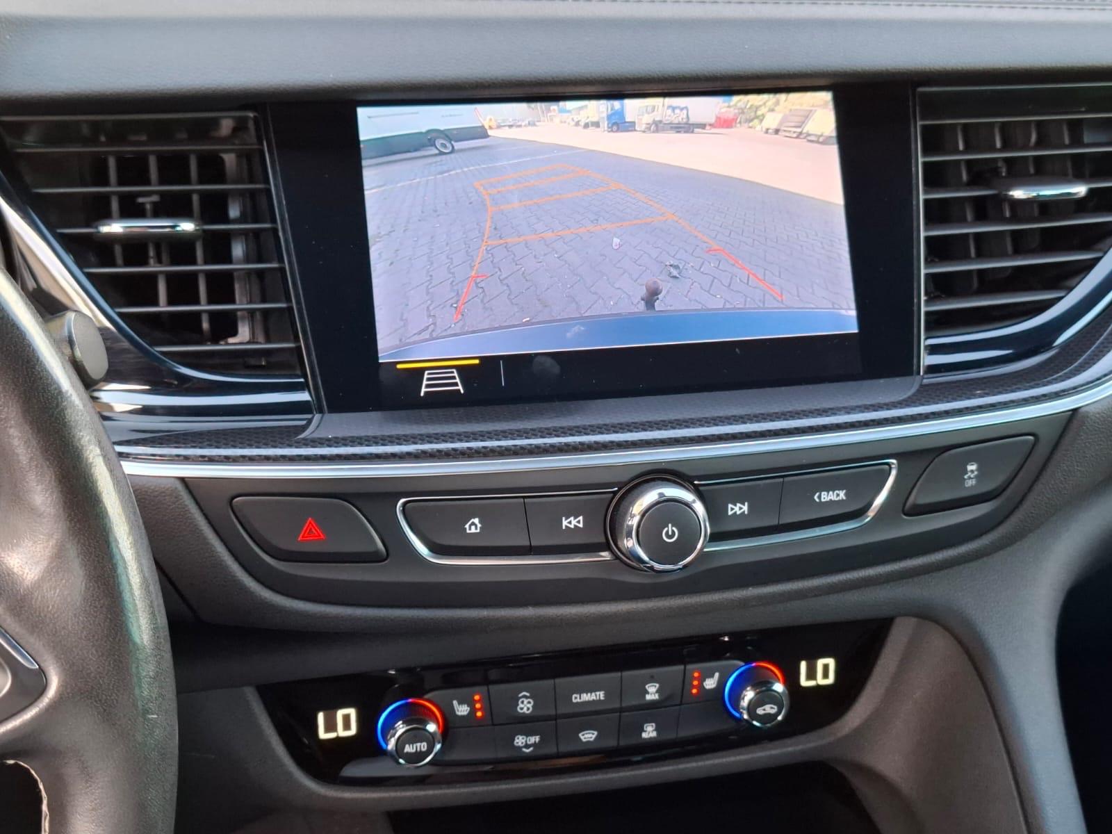 Opel Insignia B Sports Tourer Elegance CAM HUD SzH AC