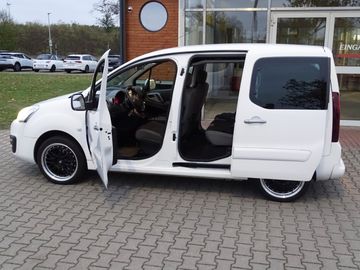 Citroën Berlingo 1.2 PureTech110 KLIMA-AHK-KAMERA-SHZG-P