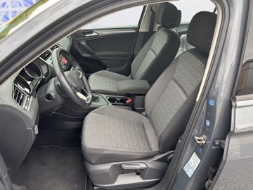Volkswagen Tiguan - 9