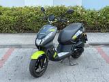 Peugeot 5PS Streetzone 50i 50ccm Klasse AM 1. Hand - 50ccm Motorräder & Roller