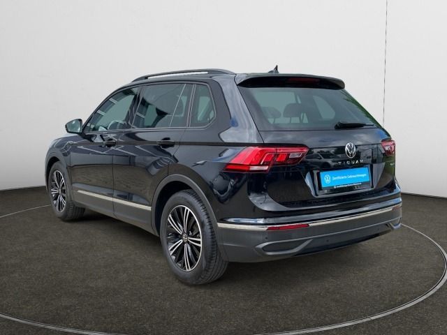 Volkswagen Tiguan 2.0 TSI DSG 4M Life Navi LM18,Sport-Paket foto 3