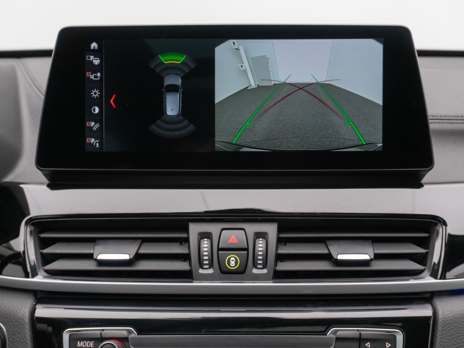 Fahrzeugabbildung BMW X1 sD20d Sport Line ACC Kamera DAB HUD Panorama