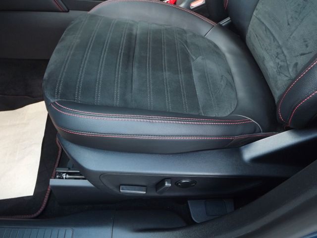 Kuga Plug-In Hybrid ST-Line X*SHZ*B & O*Kamera*