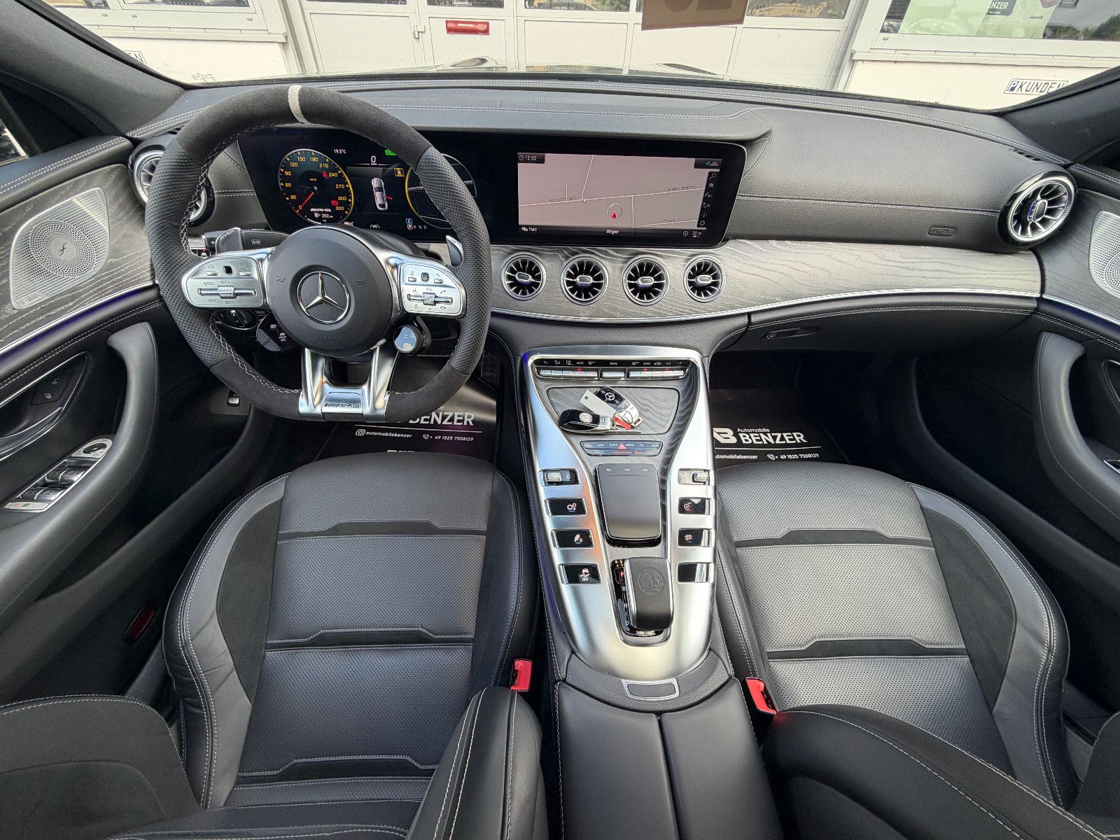 Fahrzeugabbildung Mercedes-Benz AMG GT 4 /43 4Matic+/AERO/V-8STYLING/360KAM/