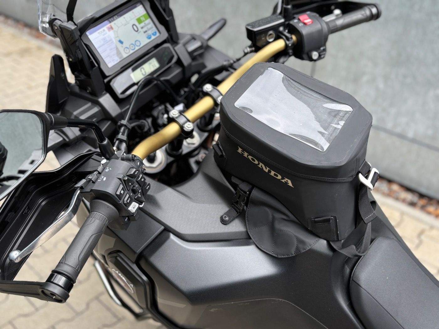 Fahrzeugabbildung Honda CRF 1100 Africa Twin Adventure Sports ES Koffer,