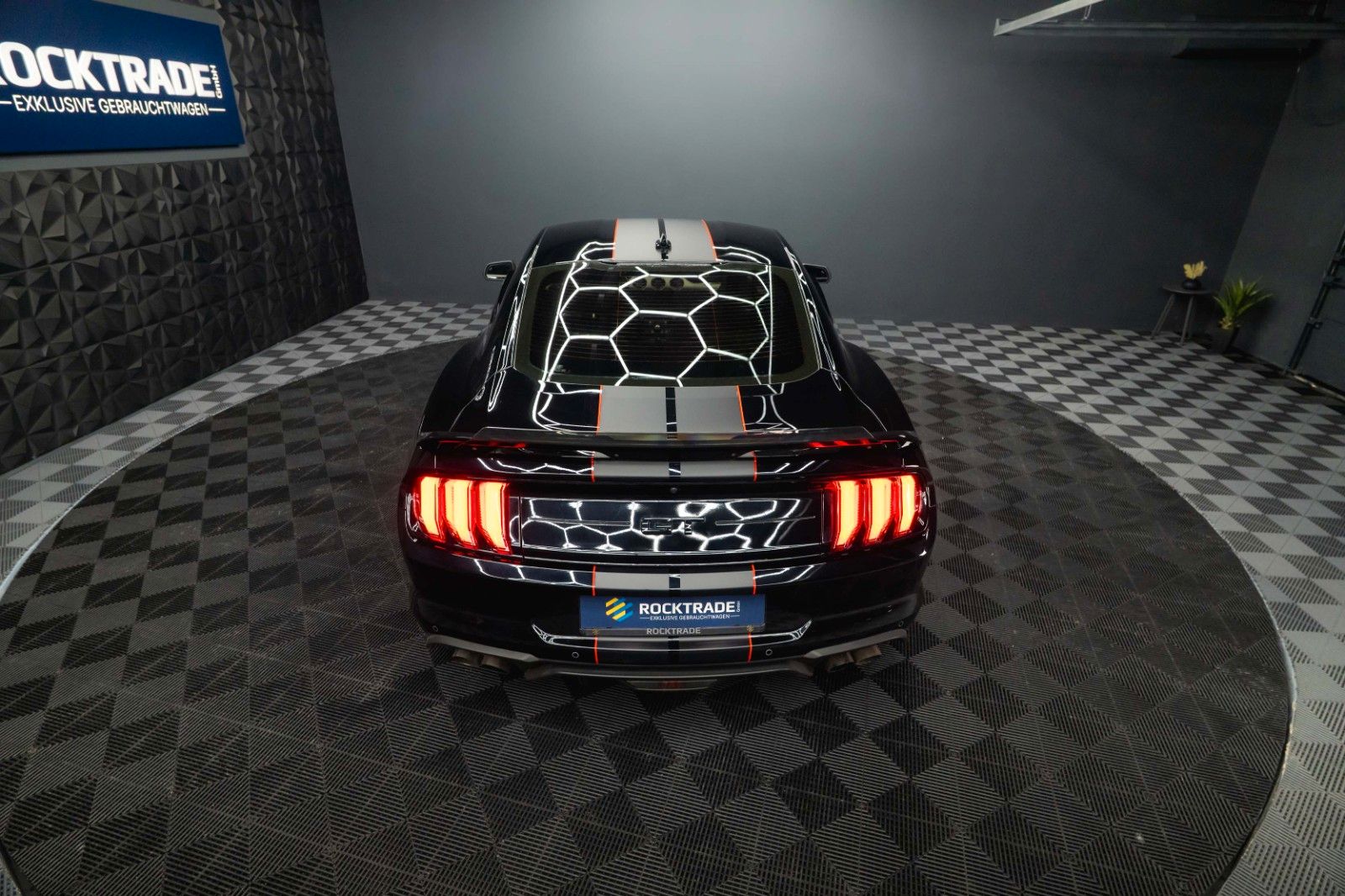 Fahrzeugabbildung Ford Mustang Shelby GT 500 5.0 V8 Performance PREMIUM