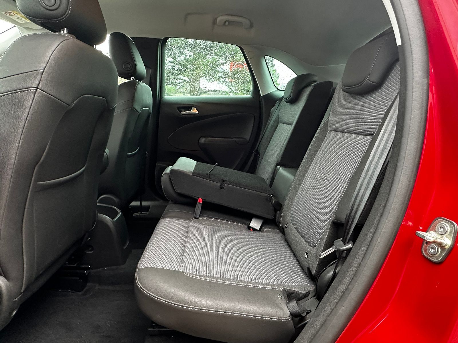 Fahrzeugabbildung Opel Crossland Eleg. Klimaaut. Kamera PDC Top Zustand