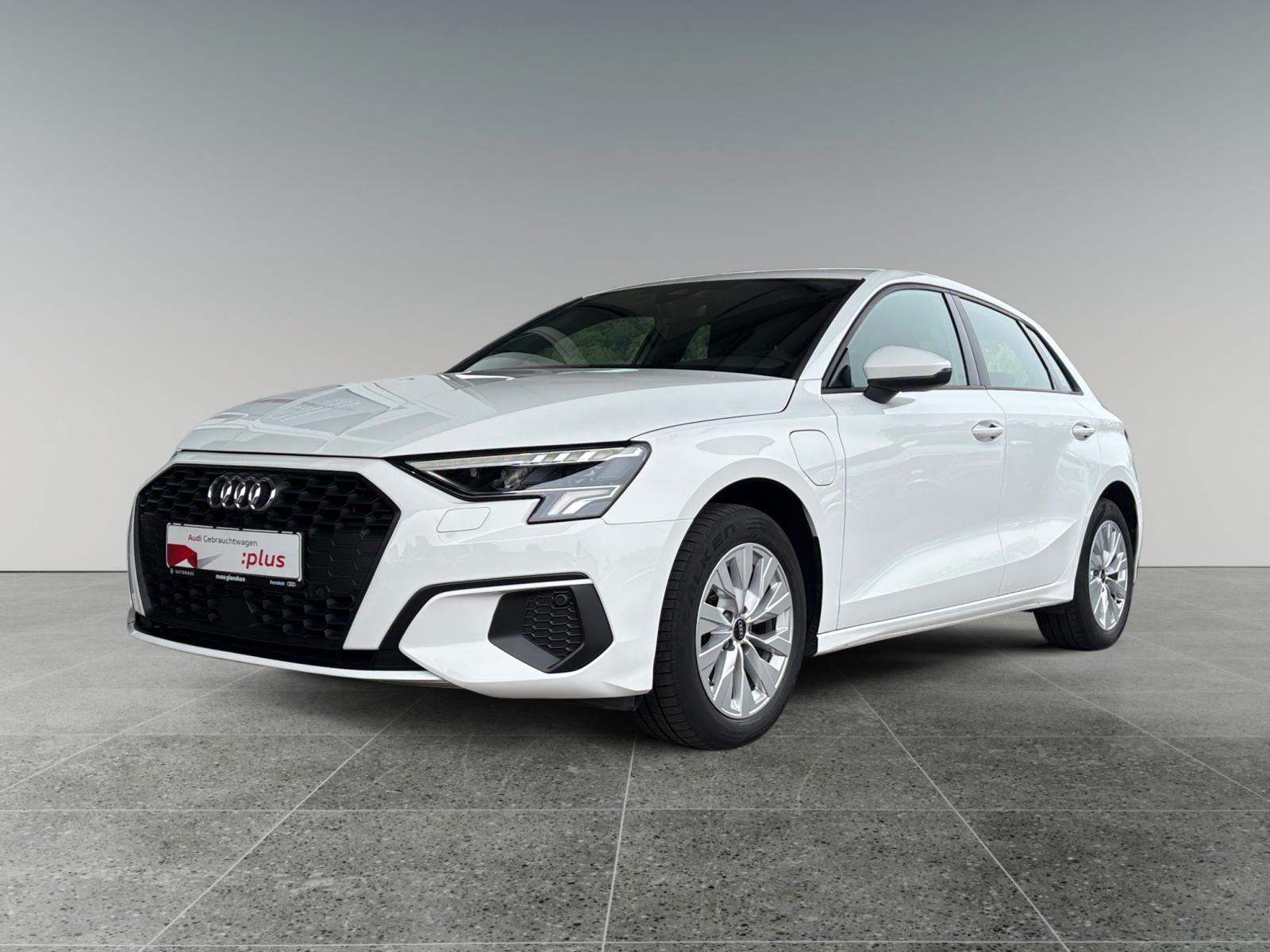 Audi A3 Sportback 40 TFSI e LED Sportsitze ACC App
