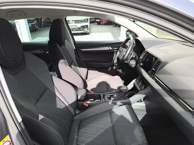 Fahrzeugabbildung SKODA Karoq 1.5 TSI DSG Style 1.HAND AHK NAVI 4xSHZ LE
