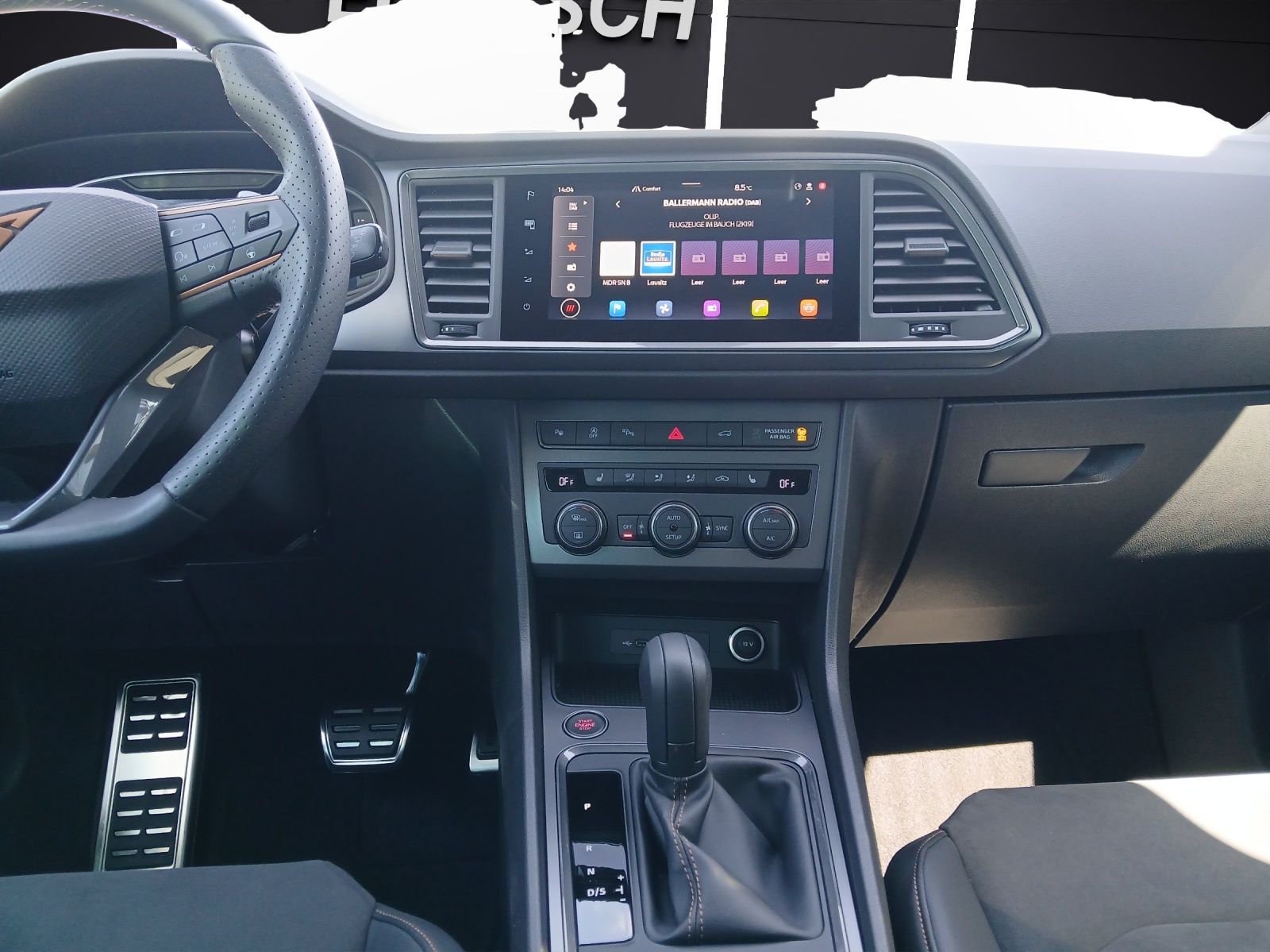 Fahrzeugabbildung SEAT Ateca TSI DSG AHK LED Navi AID ACC 360° 19"