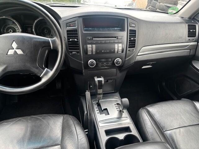 MITSUBISHI PAJERO 3.2 DI-D 16V AUT. 5P. INSTYLE 170 ch BVA - Historique Entretien Disponible