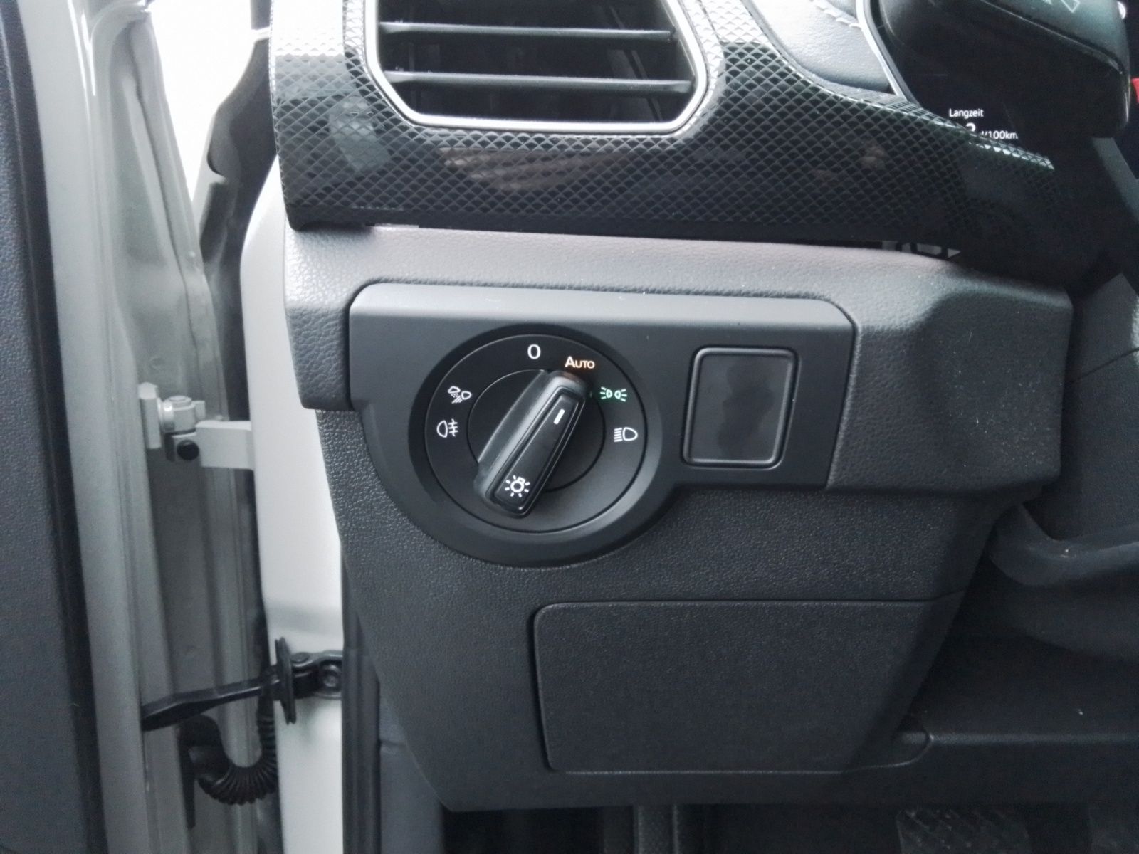 Fahrzeugabbildung Volkswagen T-Cross TSI Style DSG MATRIX AID NAVI PDC SHZ