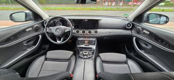 Mercedes E 220 - 2