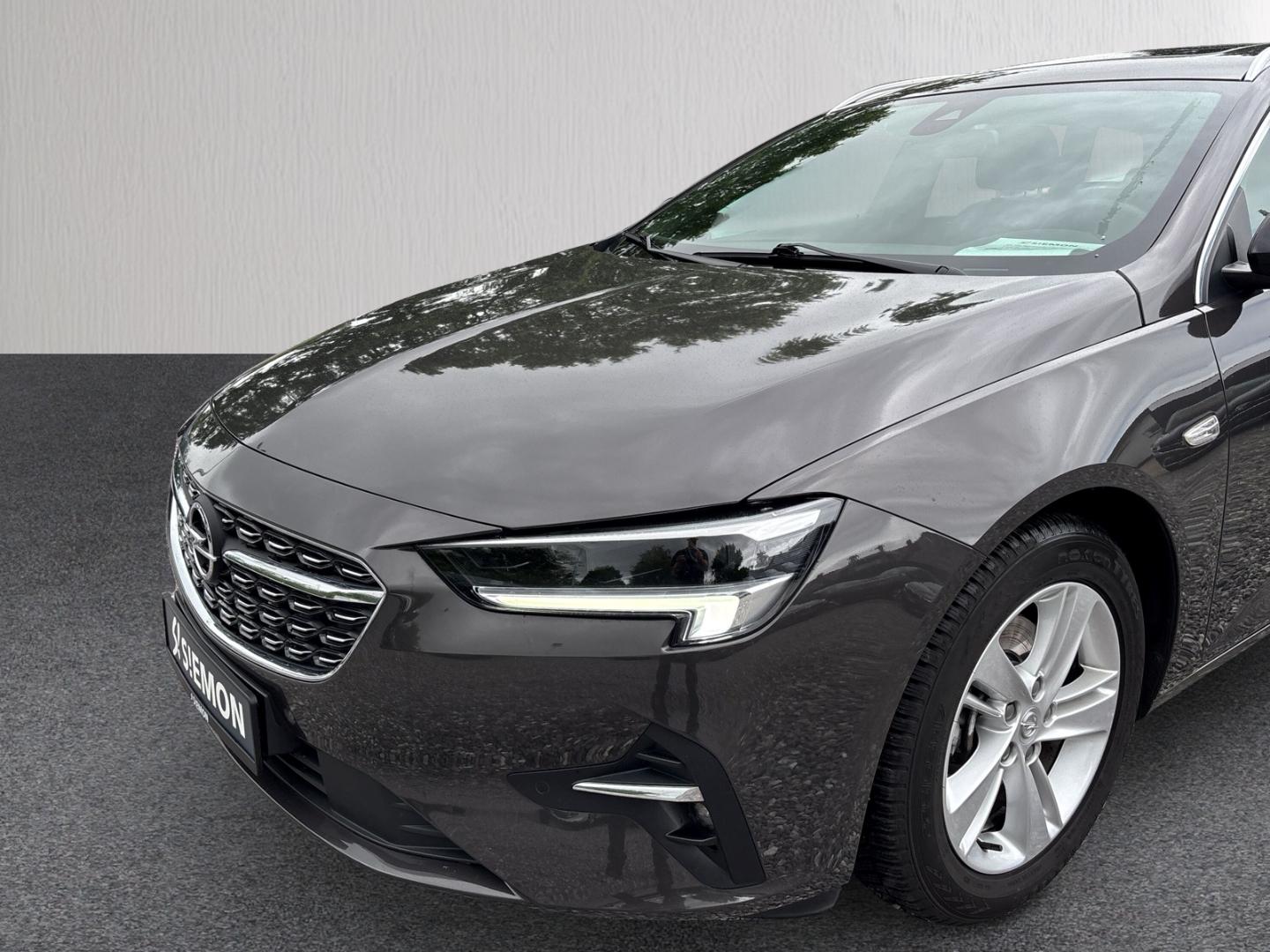 Opel Insignia B Sports Tourer Elegance 2.0 D AHK Pano