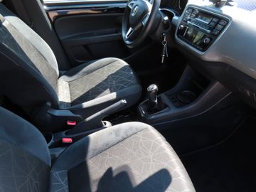 Fotografie 7 des Skoda Citigo Clever 1.0 55kw 5-T Klima M+S ALU
