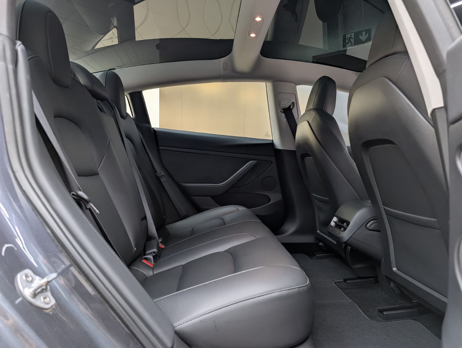 Tesla Model 3 RWD PANO LED NAVI SHZ KAMERA ACC 18 foto 12