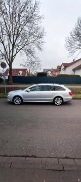Skoda Superb Combi 2.0 TDI DSG Volleder - gebrauchte Skoda Superb aus dem Jahr 2012