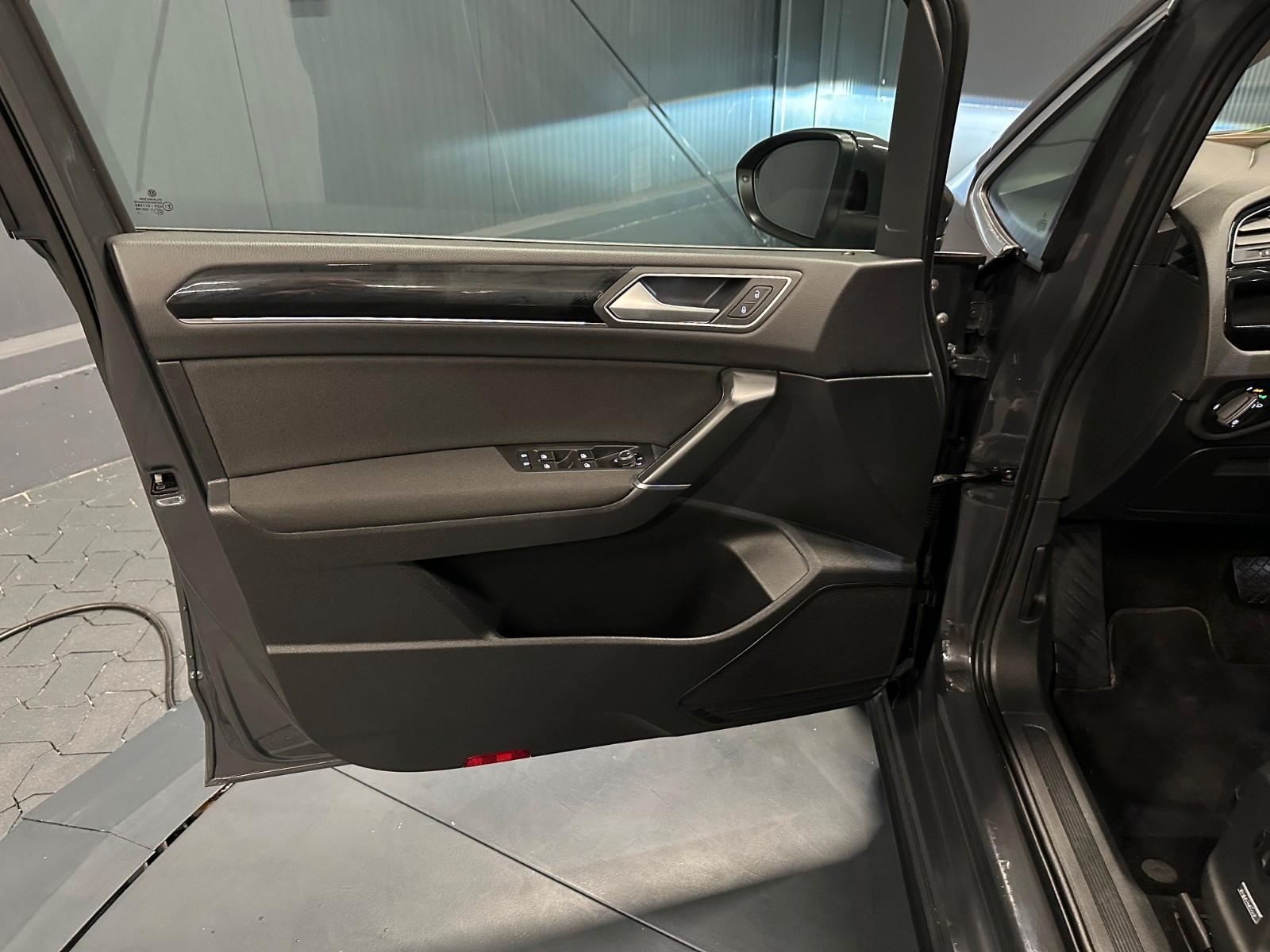 Volkswagen Touran Highline/R-Line *18Zoll*EasyOp*DynAud*KAM, миниатюра 18