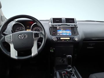 Toyota Land Cruiser - 6
