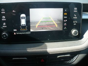 Bild 7 Skoda Fabia Sondermodell Kamera PDC Sitzheiz LED ALU