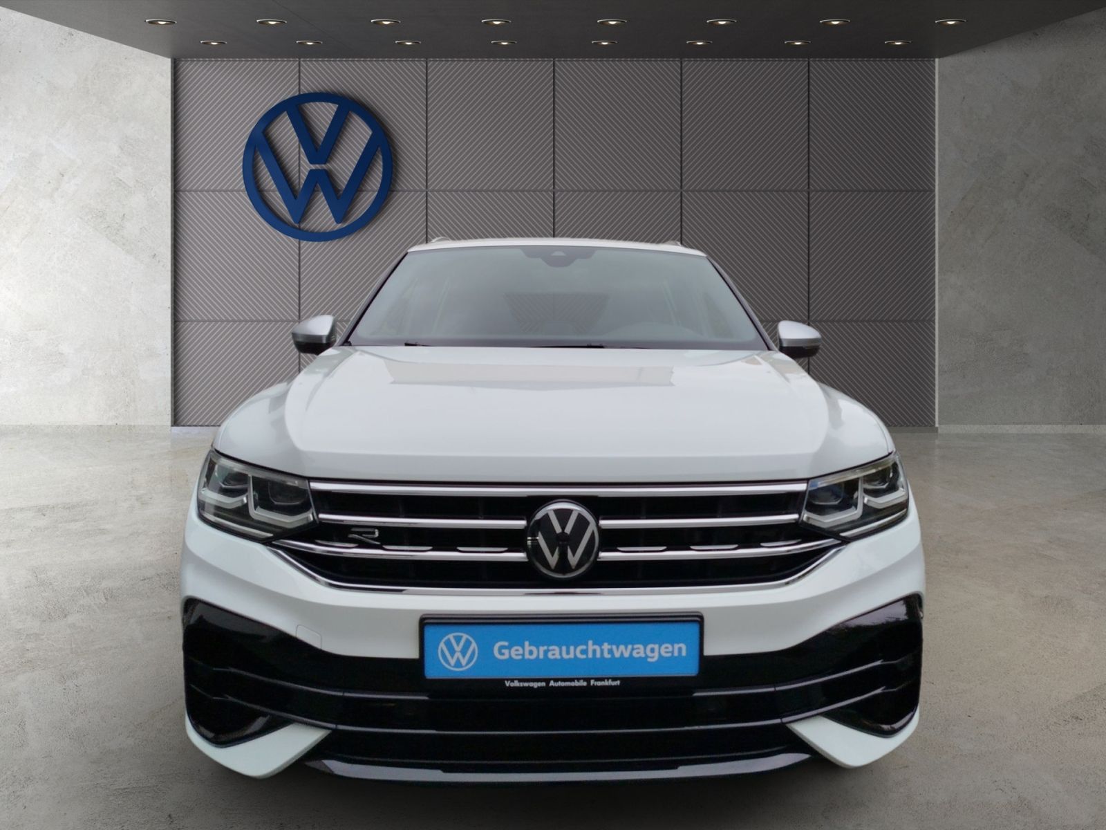 Volkswagen Tiguan 2.0 TSI DSG 4M. R Akrapovic Harman Kardon imagem 3