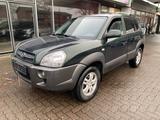 Hyundai TUCSON 2.0 CRDI GLS Automatik Leder TÜV-05-2027 - Hyundai TUCSON Gls mit Diesel-Antrieb