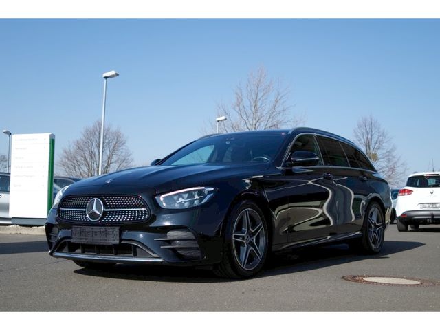 Mercedes-Benz E 220 T d AMG Line Sportpaket AHK-klappbar LED