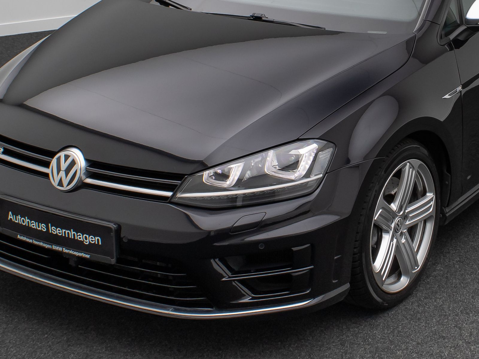 Fahrzeugabbildung Volkswagen Golf R BMT 4Motion Kamera ACC DYNAUDIO Panorama