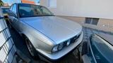 BMW 525i E34 - BMW 525: Limousine, E34
